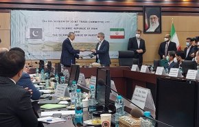 إتفاق بين طهران وإسلام آباد لتفعيل التجارة الحرة المشتركة