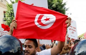 وقفة احتجاجية وسط العاصمة التونسية رفضا لاعتداءات طالت أهالي عقارب