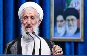 خطيب جمعة طهران: الهجوم على منزل رئيس وزراء العراق أمر مريب