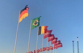 رفع أعلام الدول المتأهلة لنهائيات كأس العالم 2022