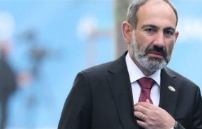 رئيس وزراء أرمينيا يتهم قوات أذربيجان بانتهاك الحدود ويقيل وزير الدفاع