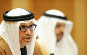 أنور قرقاش: الإمارات تعمل على تهدئة التوتر مع إيران