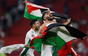 الاحتفالات تعم المناطق الفلسطينية بفوز المنتخب الجزائري على المغرب