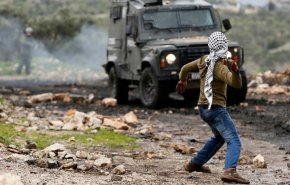 الجيش الاسرائيلي يقرر اعدام كل فلسطيني يلقي حجارة أو زجاجة عليه