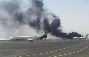 شاهد..العدوان يحرم الشعب اليمني من المساعدات الغذائية بإستهداف مطار صنعاء 