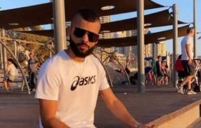 جماهير حاشدة بأريحا تشيع جثمان الشهيد الفلسطيني أمير اللداوي