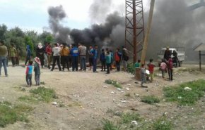 اهالي حي الزهور يحتجون على ممارسات 