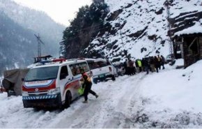 مصرع 21 شخصا إثر الثلوج الكثيفة في باكستان