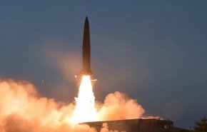كوريا الشمالية تختبر صاروخا فرط صوتي بإشراف شخصي من قبل كيم جونغ أون