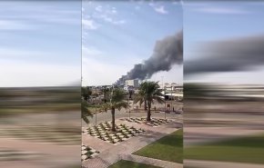 شاهد.. اللحظات الأولى من الانفجار والحرائق في أبو ظبي