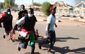 مقتل 3 أشخاص في تظاهرات ضد الإنقلاب العسكري في السودان
