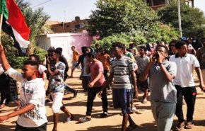 السودان.. وقفات احتجاجية بالخرطوم مطالبة بـحكم مدني