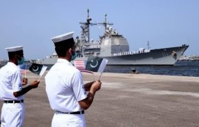 رزمایش مشترک دریایی پاکستان و آمریکا در آبهای بندر کراچی