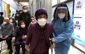 كوريا الجنوبية تسجل حصيلة غير مسبوقة لإصابات كورونا