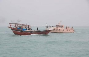 ضبط عصابة كبيرة لتهريب المخدرات في بحر عمان