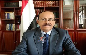 رئيس البرلمان اليمني يبعث برقية تهنئة لنظيره الايراني