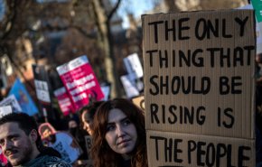 تظاهرات في بريطانيا احتجاجا على غلاء المعيشة
