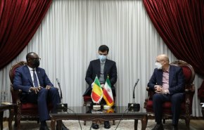 وزير خارجية مالي: إيران نموذج جيد للتقدم العلمي ومواجهة الاستكبار العالمي