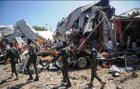 عشرات القتلى والمصابين في تفجير انتحاري وسط الصومال