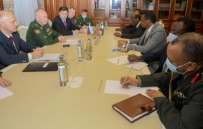 السودان.. دقلو يبحث مع نائب وزير الدفاع الروسي توطيد علاقات البلدين