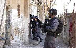 المحكمة العليا للاحتلال تجمد عمليات طرد عائلات حي الشيخ جراح
