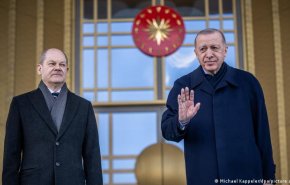 شولتس وأردوغان يجريان محادثات بشأن أوكرانيا