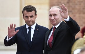 بوتين يبحث الوضع في اوكرانيا مع نظيره الفرنسي