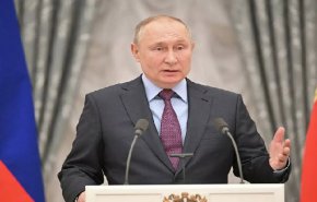 پوتین: فروش محصولات روسی باید با روبل انجام شود
