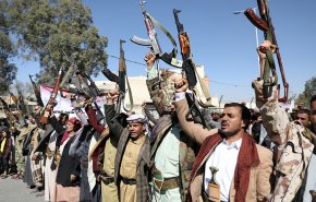 شاهد: صفقة تبادل أسری بين صنعاء وتحالف العدوان السعودي