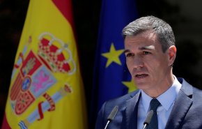 شاهد..تبعات قرار اسبانيا الجديد على الحكومة