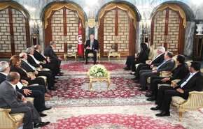 الرئيس التونسي: الحوار لا يمكن أن يكون مع الانقلابيين