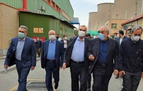 وزير الصحة الايراني: التصنيع المحلي للأدوات الطبية سيغني البلاد عن الاستيراد

