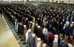 أئمة الجمعة في ايران: لن ينجح الاعداء في ايجاد التفرقة بين الشيعة والسنة