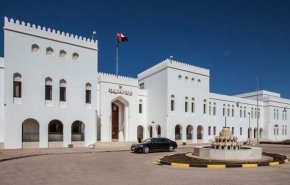 سلطنة عمان تعلق على إنشاء 