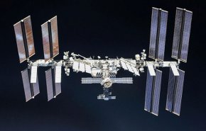 أول فريق رواد فضاء من القطاع الخاص يصل بنجاح إلى محطة الفضاء الدولية