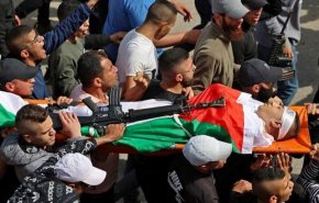 هزاران فلسطینی پیکر شهید زکارنه را تشییع کردند