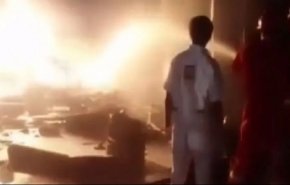 بالفيديو: مصرع 6 أشخاص حرقا في انفجار لمصنع كيماويات بالهند