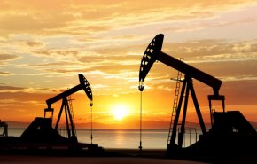 موسكو: سعر النفط قد يرتفع إلى 150 دولارا للبرميل
