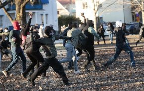 سکوت اعراب؛ تداوم تظاهرات در سوئد در واکنش به هتک حرمت قرآن کریم
