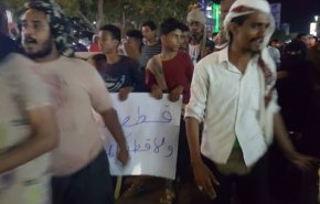 مسيرات حاشدة تجوب شوارع مدينة عدن