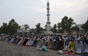 اقامه نماز میلیونی عید فطر در پاکستان