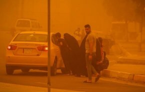 العراق.. وفاة واحدة و5 آلاف حالة اختناق إثر العاصفة الترابية