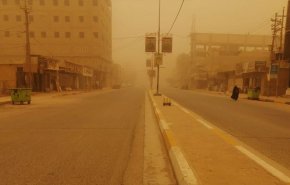 عاصفة ترابية تجتاح محافظة كربلاء المقدسة (فيديو)