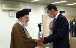 شاهد: الرئيس الأسد في طهران ويلتقي قائد الثورة