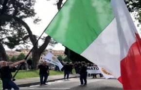 الإيطاليون يطالبون بخروج الناتو من أوروبا