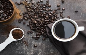 كم كوبا من القهوة يمكن أن تشرب بأمان في اليوم؟
