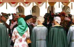 سلطان عمان يقيم مادبة رسمية على شرف الرئيس الايراني