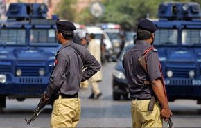 سلطات باكستان تغلق الطرق إلى العاصمة منعاً لتظاهرة لأنصار عمران خان 
