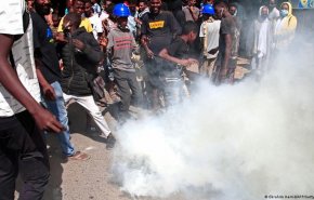 محاكمة 5 سودانيين بتهمة قتل ضابط شرطة خلال مظاهرات ضد العسكر