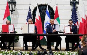 الإمارات والاحتلال يوقعان اتفاقية للتجارة الحرة في دبي